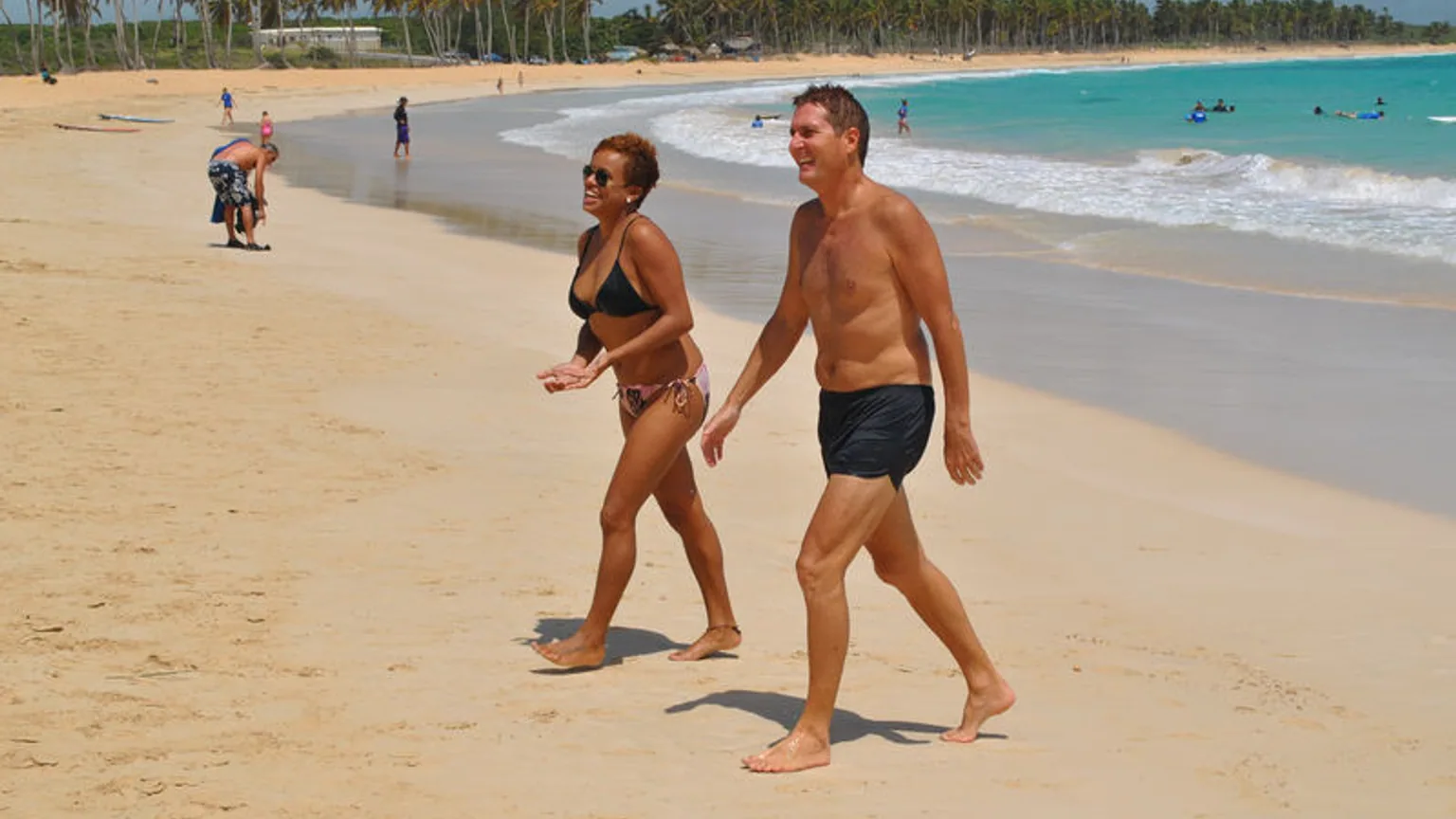 Foto real de Macao Beach em Punta Cana para contextualizar praia natural, buggy tours e surf.